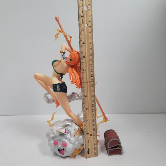 Nami One Piece Anime Figure With Treasure Chest/ Cloud Base & Clima-Tact Staff - Picture 8 of 8